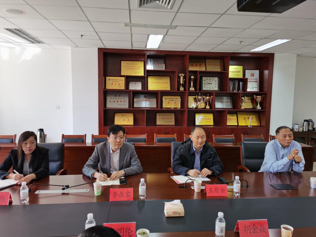 9cd772cbb95160645c6417183578d68